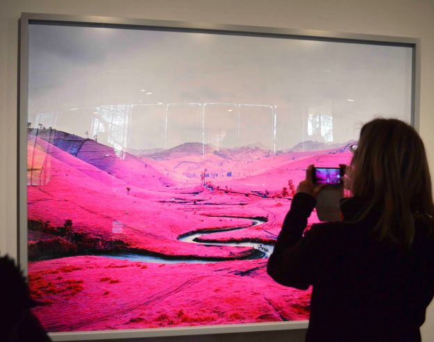 The river runs through a pink landscape - Richard Mosse: Platon (2012). Photo: Mick 2015.